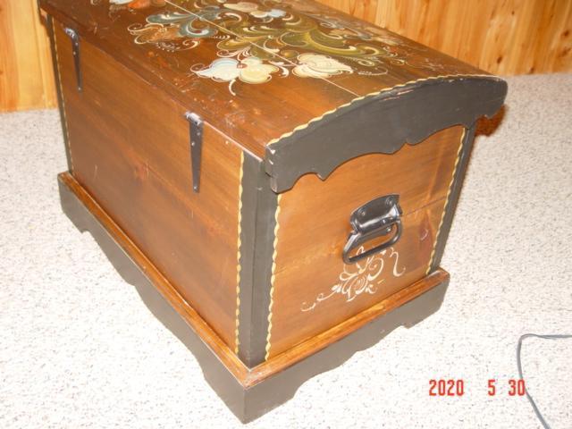 1985 Wooden Chest with Rosemalling
