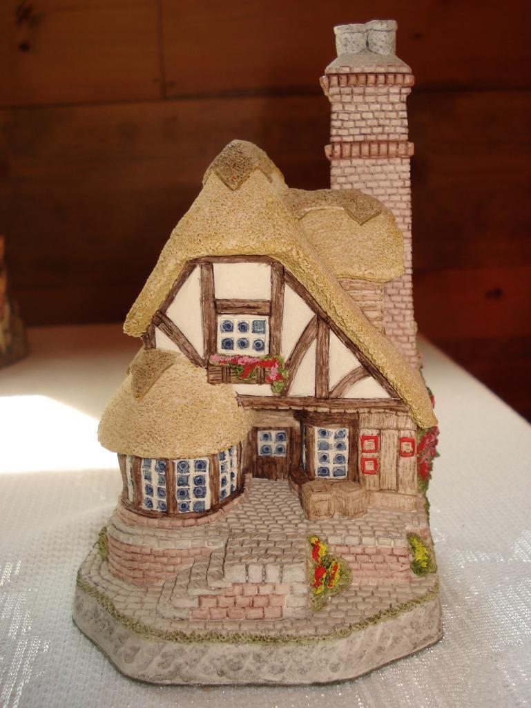 David Winter Collectibles - Village Shops and Maurice Wideman Collectible