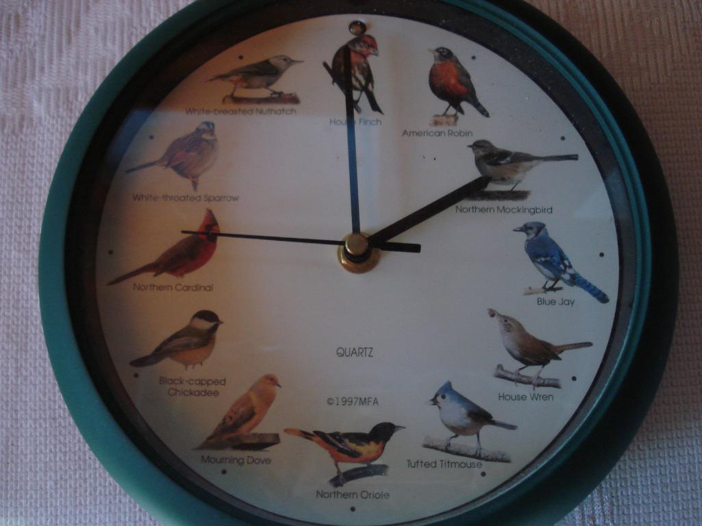 Assorted Bird Themed Round Wall Clocks