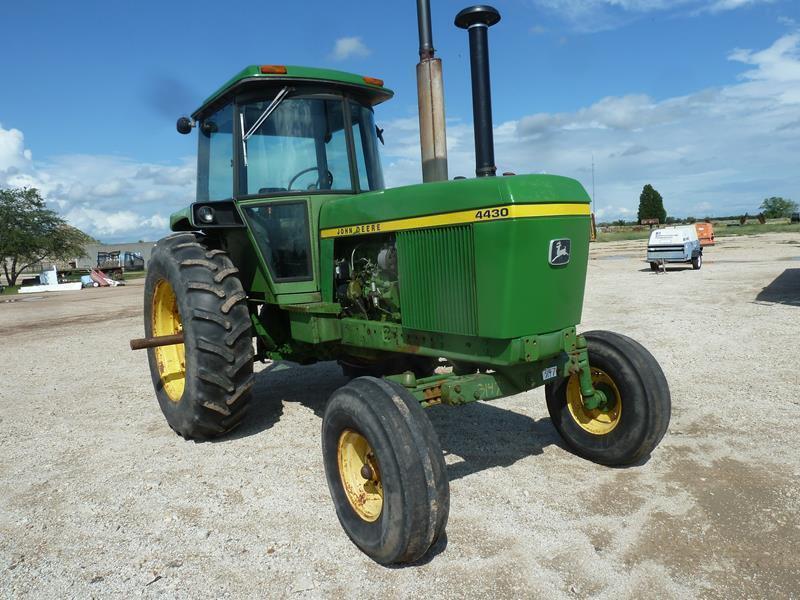 JD 4430 TRACTOR