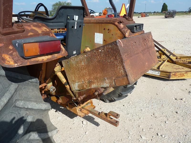 INDUSTRIAL CASE 380 TRACTOR W/FE LOADER