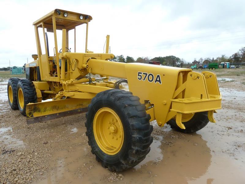 JD 570A MOTORGRADER