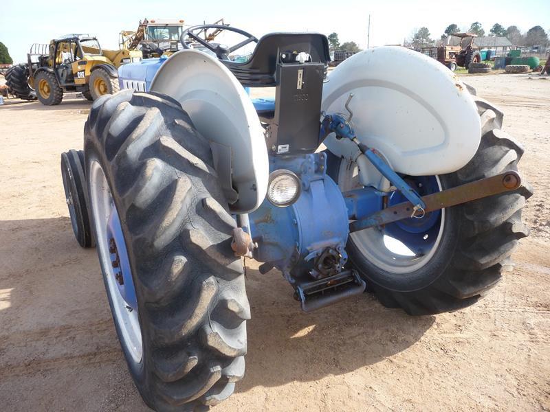 FORD 3000 TRACTOR