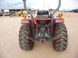 KUBOTA L2501 HST TRACTOR W/KUBOTA LA 525 FE LOADER