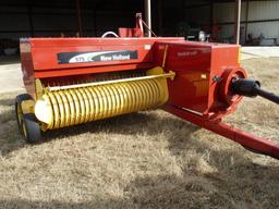 NH 575 SQUARE BALER W/HYDR BALE TENSIONER