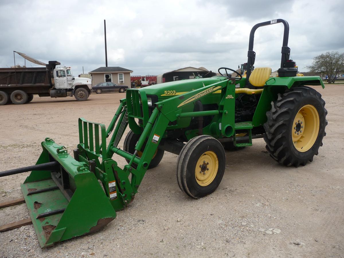 JD 5203 TRACTOR W/ROPS, 1 RM, DIESEL