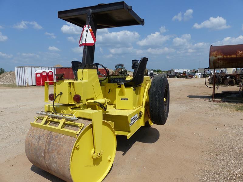 FERGUSON MODEL 46A STEEL WHEEL ROLLER