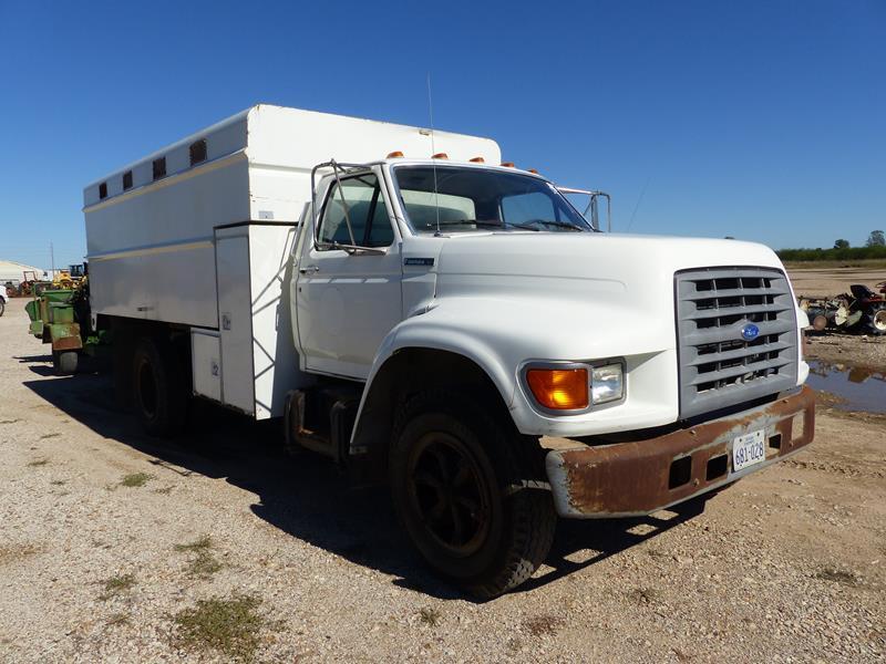 1995 FORD F80220 TRUCK