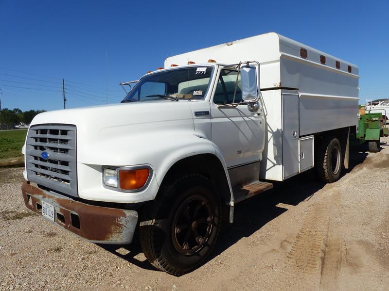 1995 FORD F80220 TRUCK