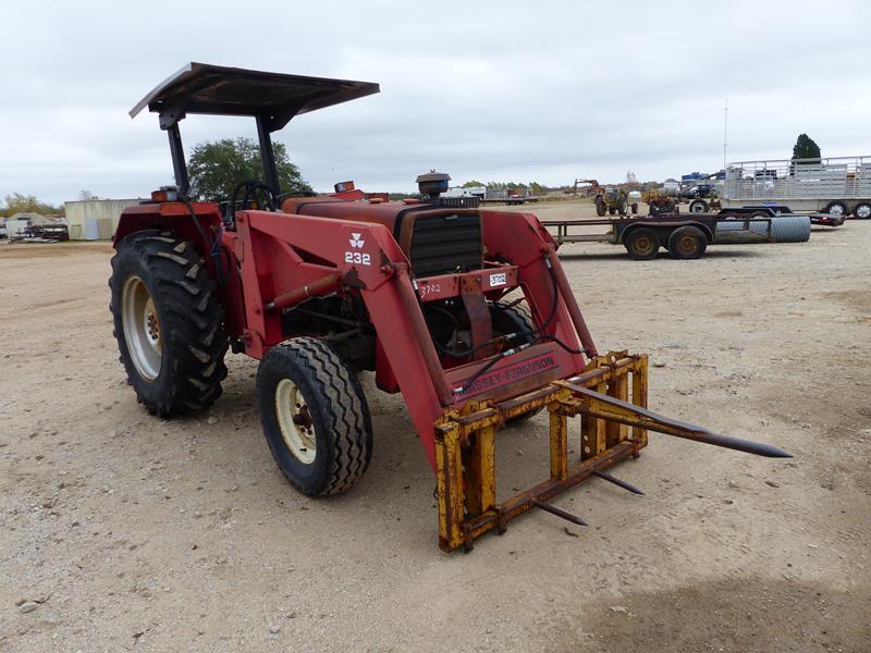 MF 231 TRACTOR W/MF232 FRONT END LOADER