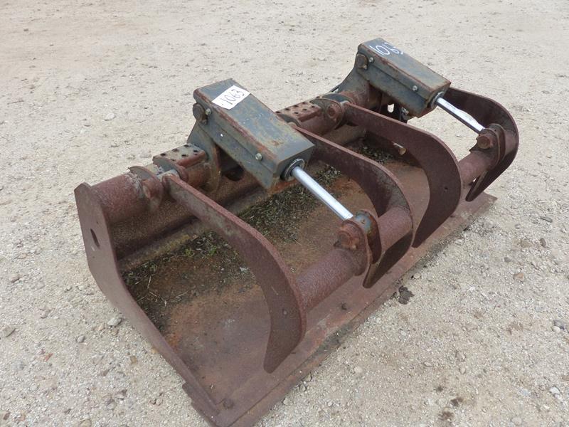 BOBCAT GRAPPLE BUCKET