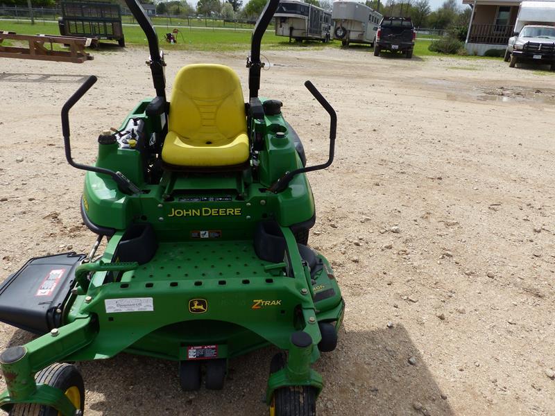 JD Z710A  ZERO TURN MOWER