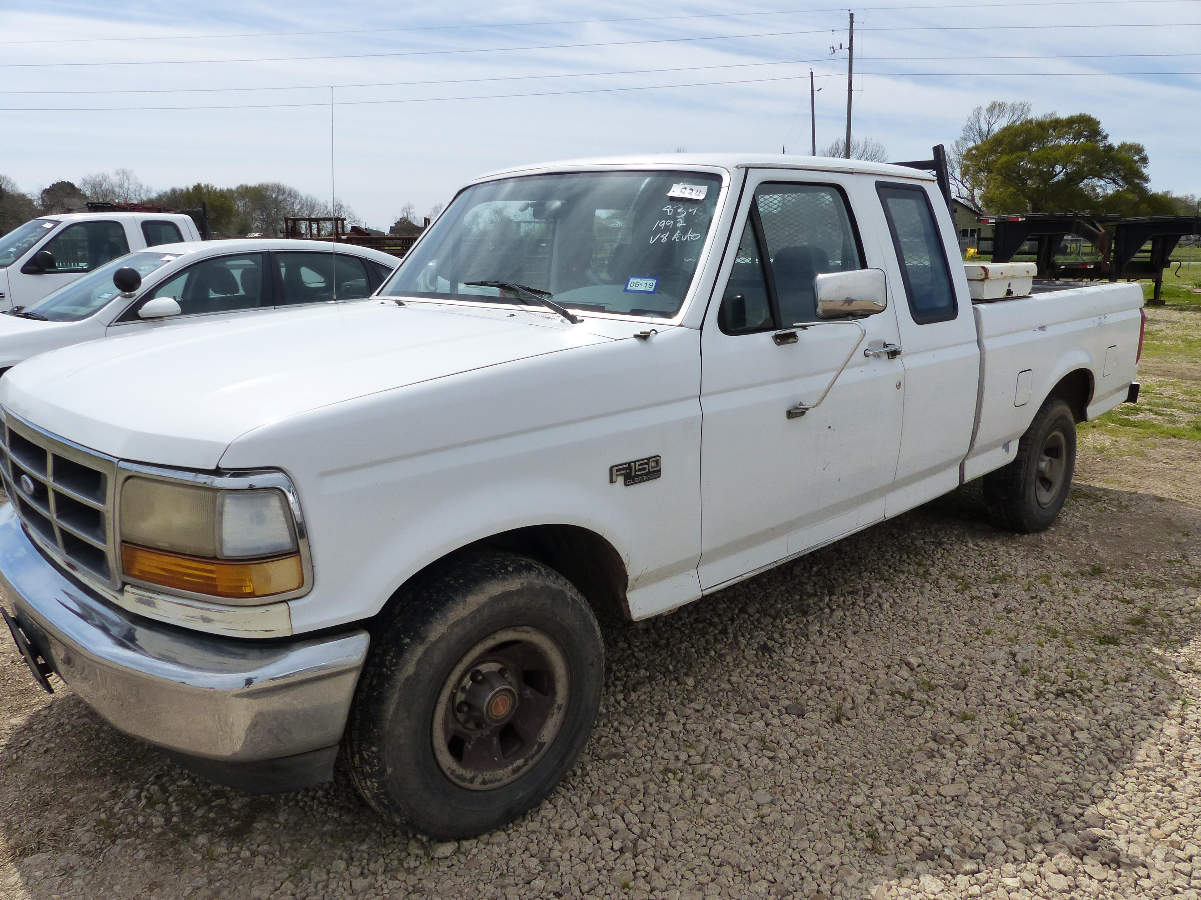 1992 FORD F150 EXTENDED CAB TRUCK