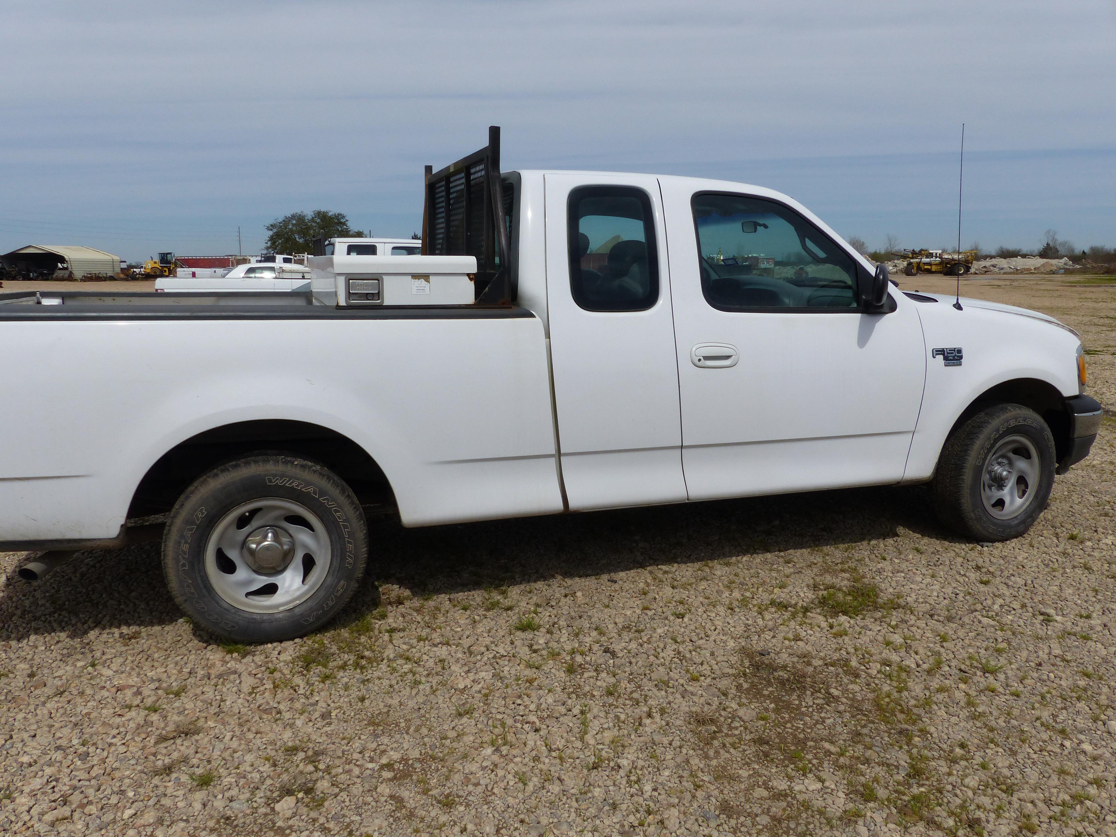 2001 FORD F150 EXTENDED CAB TRUCK