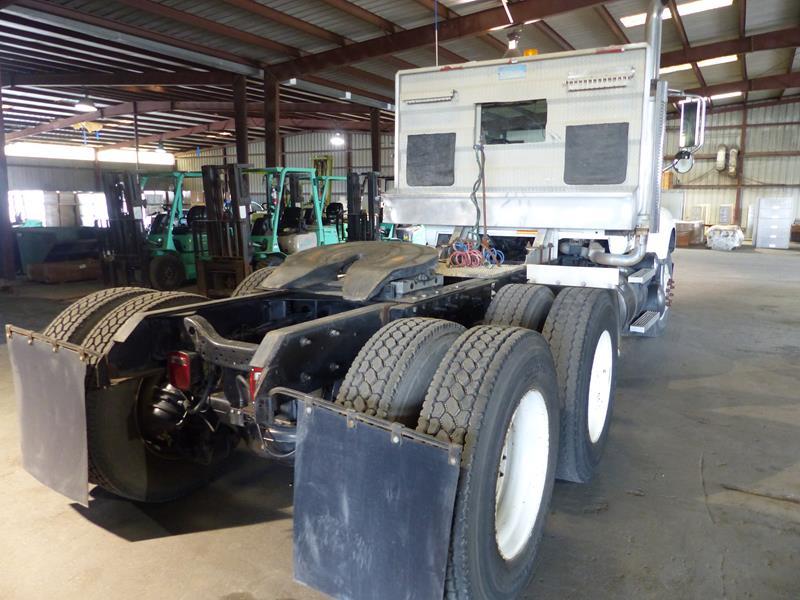 2004 MACK GRANITE CV713 TRUCK