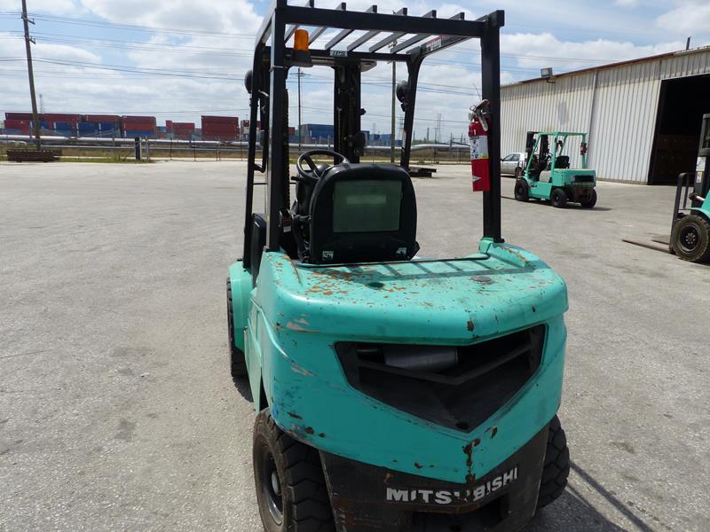 2011 MITSUBISHI FD30N DIESEL FORKLIFT