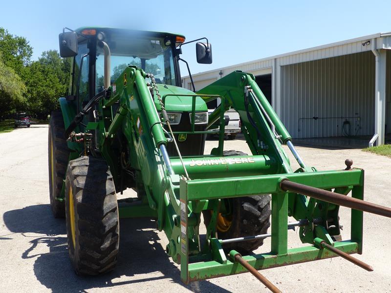 2013 JD 6105D TRACTOR W/JD H310 FE LOADER