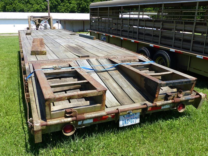 GOOSENECK 32' FLATBED TRAILER