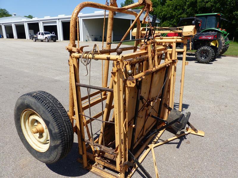 FOR-MOST PORTABLE CALF TABLE