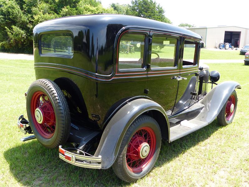 1930 CHEVROLET 4 DOOR SEDAN