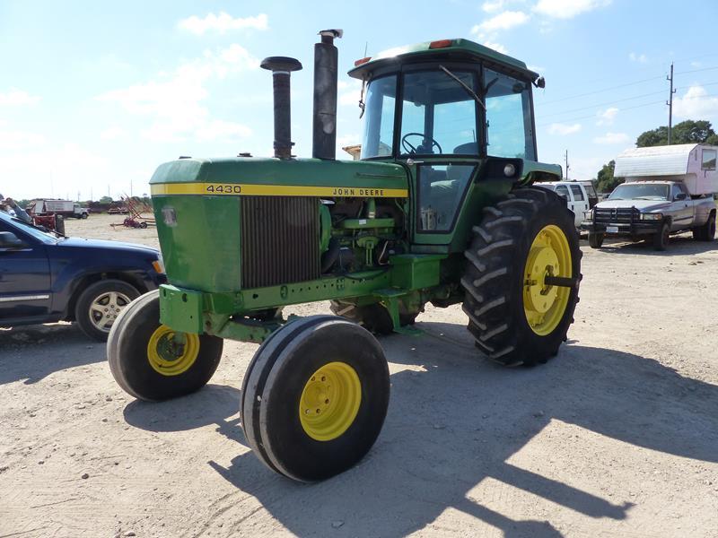 JOHN DEERE 4430 TRACTOR