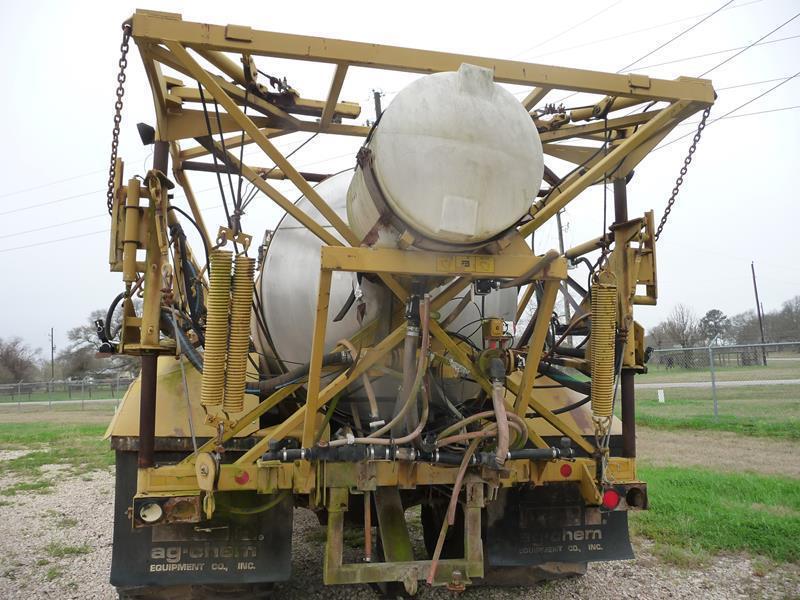 TERRA-GATOR 1603T W/AG CHEM 1800 SPRAY RIG