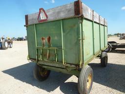 JD BARGE 12' WAGON W/HYD LIFT