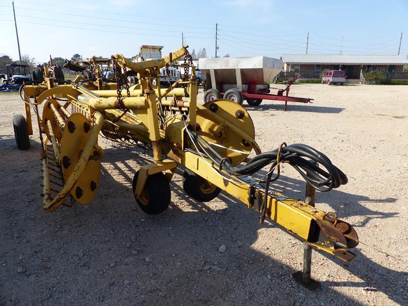 VERMEER R23 HAY RAKE