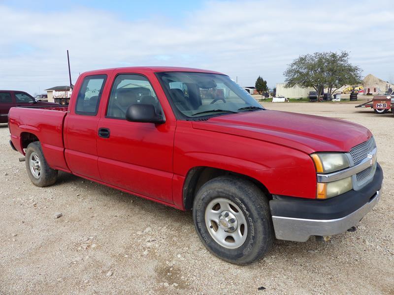 2004 CHEVROLET TRUCK