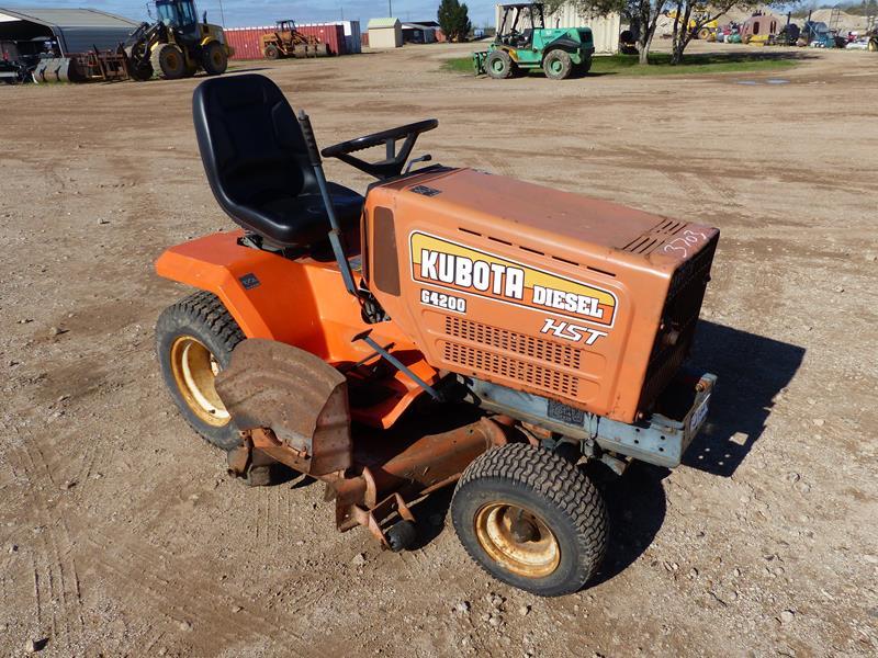 KUBOTA G4200 DIESEL MOWER