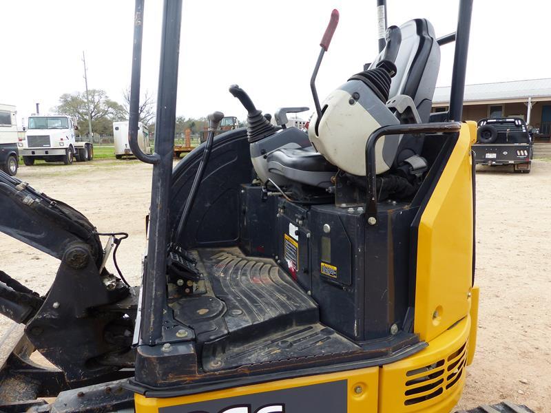 JOHN DEERE 26G COMPACT EXCAVATOR