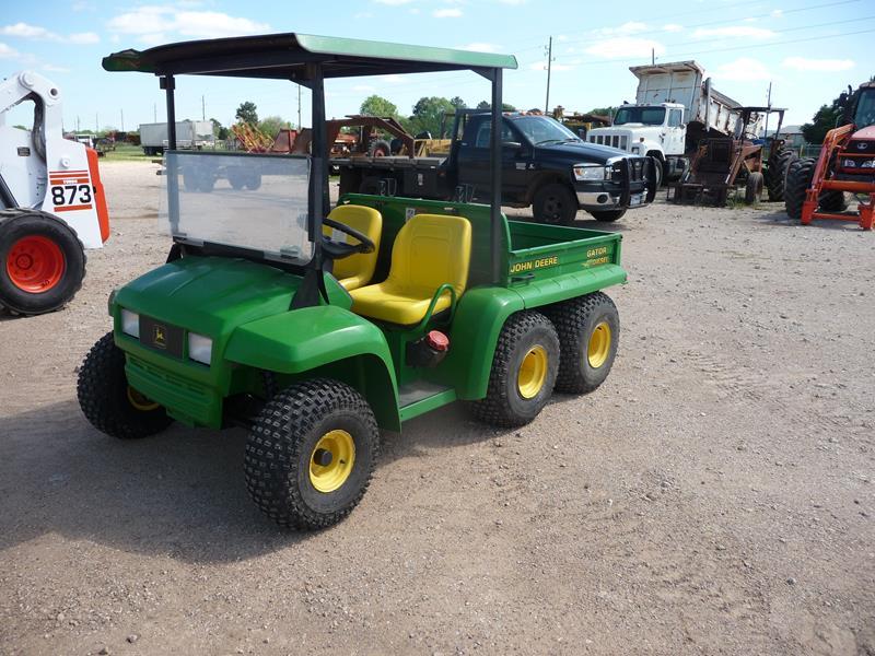 JOHN DEERE 6X4 GATOR