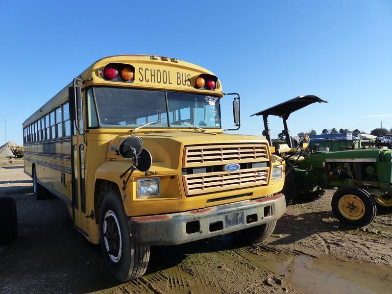 1993 FORD B700 SCHOOL BUS