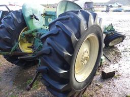 JOHN DEERE 1010 GAS TRACTOR