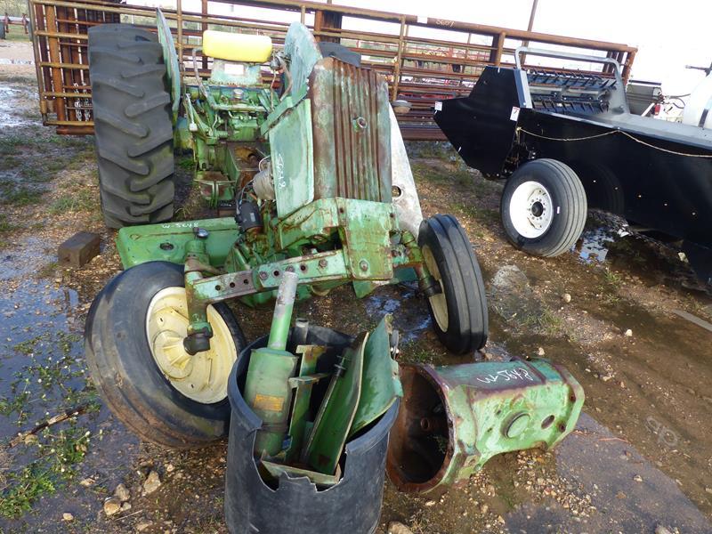 JOHN DEERE 1010 GAS TRACTOR