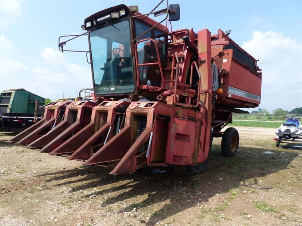 CASE IH 2044 4 ROW COTTON PICKER