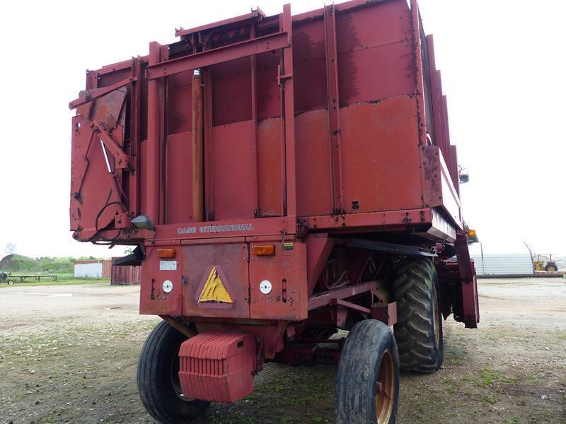 CASE IH 2044 4 ROW COTTON PICKER