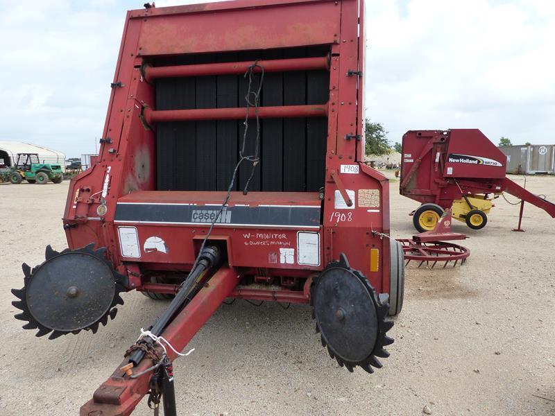 CASE INTERNATIONAL 846 ROUND BALER