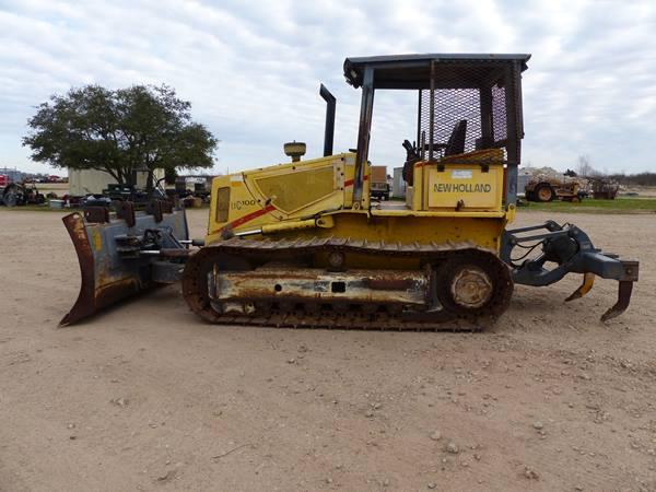 NEW HOLLAND DC 100 BULLDOZER