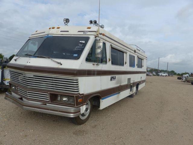 1976 APOLLO 3000 RB MOTOR HOME