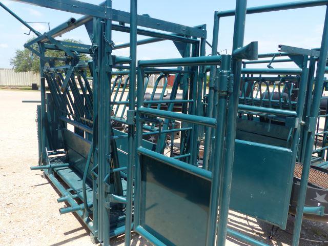 SQUEEZE CHUTE W/SELF CATCHING HEAD GATE