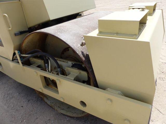 1995 INGERSOLL RAND DD65 VIBRATORY ROLLER