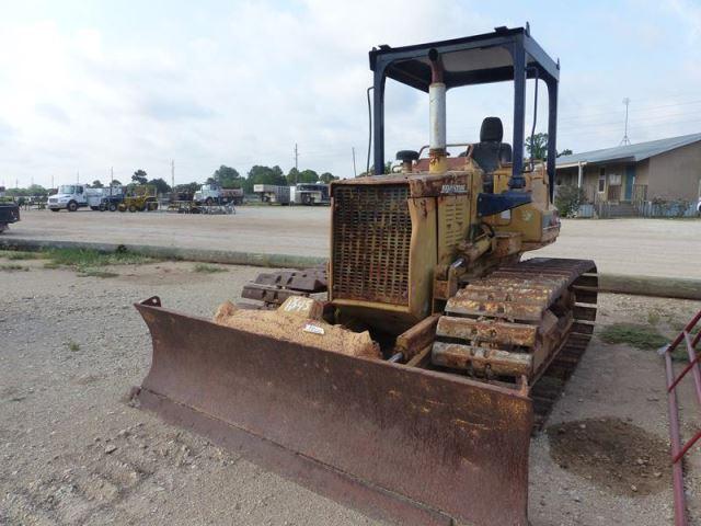 KOMATSU D31P BULLDOZER