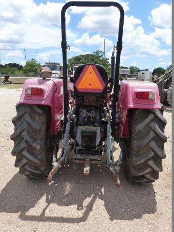 MAHINDRA 6000 TRACTOR W/ML 260 FE LOADER