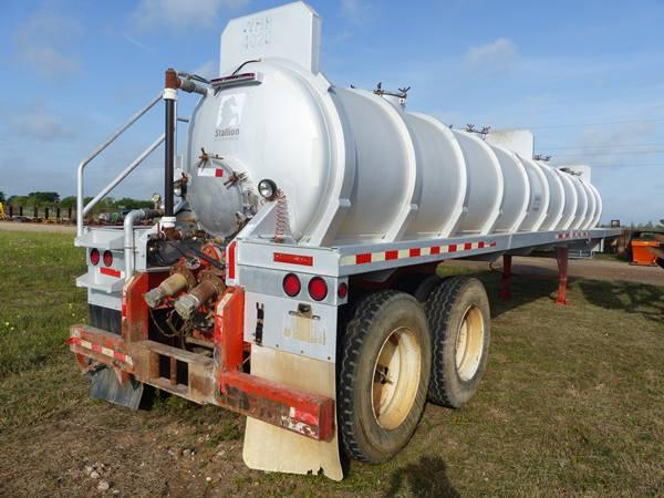 2011 DRAGON VACUUM TRAILER