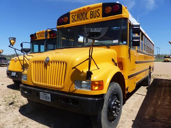 2001 INTERNATIONAL SCHOOL BUS-NOT RUNNING