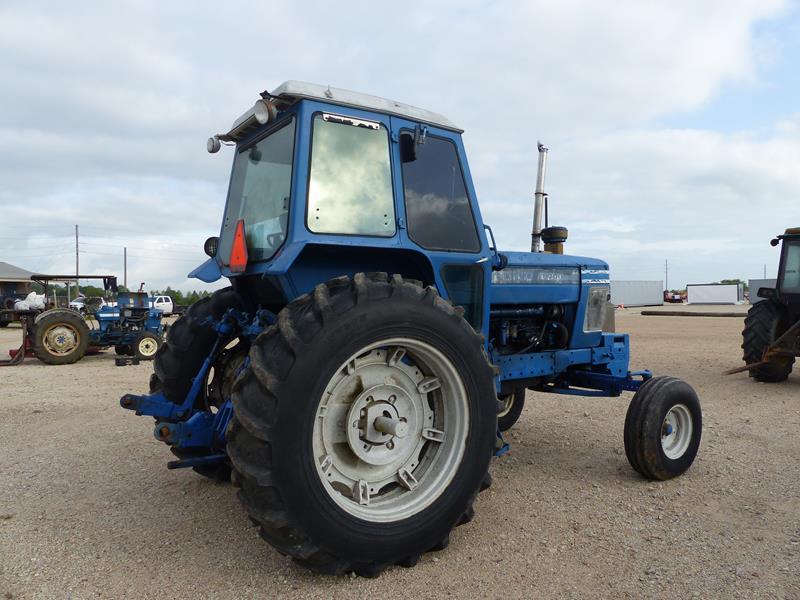 FORD 8700 TRACTOR