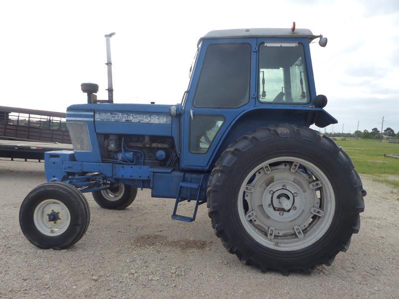 FORD 8700 TRACTOR