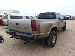 1997 CHEVROLET 3500 4X4 DUALLY  EXTENDED CAB