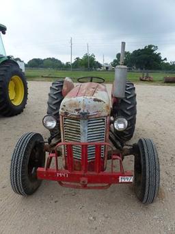 MASSEY FERGUSON M35 TRACTOR